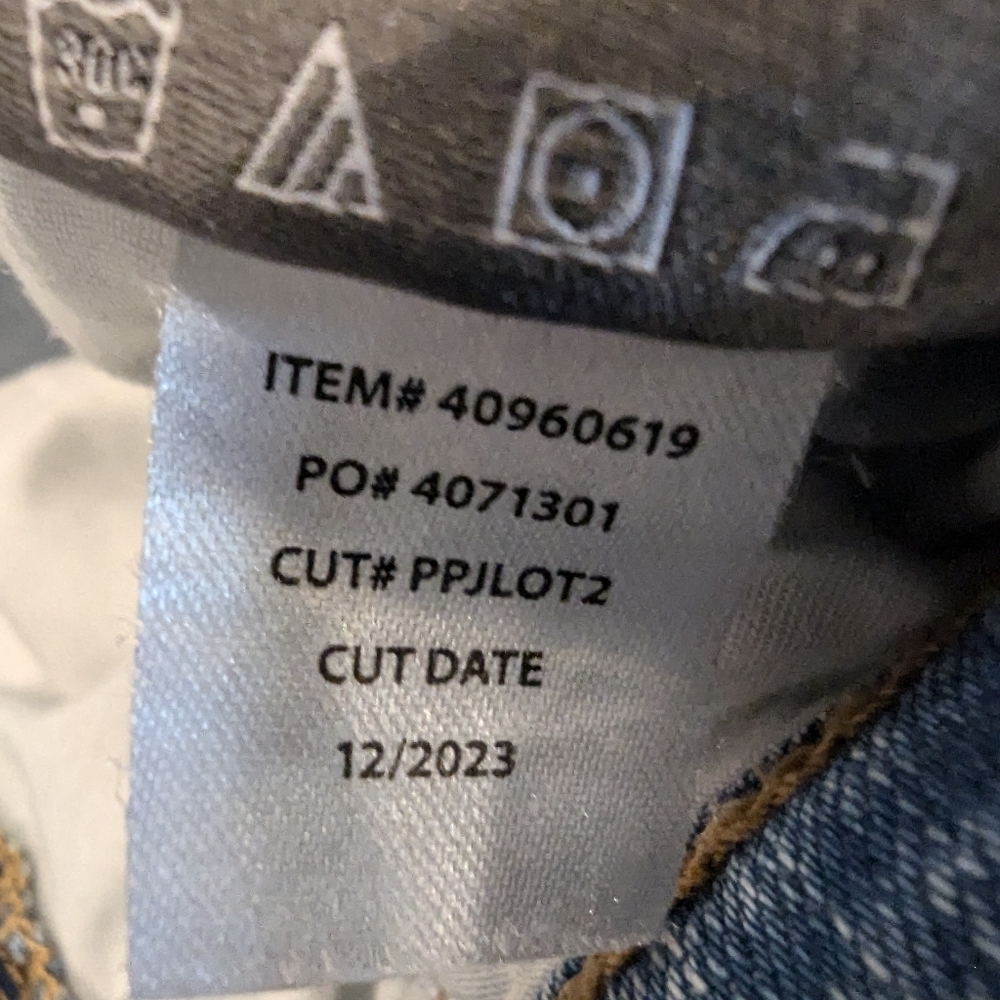 Torrid Midi denim skirt, Light Blue  Size 16, new without tags - Picture 10 of 13